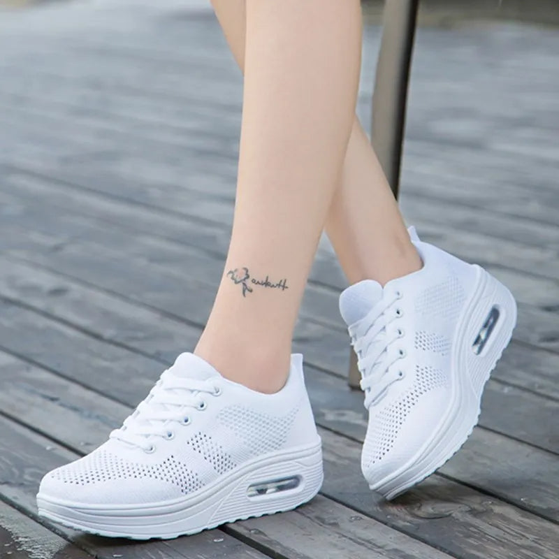 Orthopedic sneakers with air bubbles | Kyven