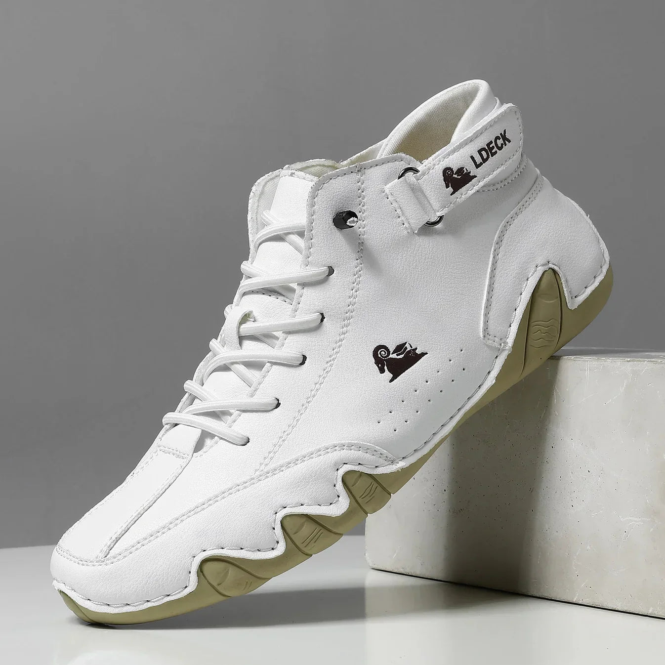 LDECK • Orthopedic sneakers for daily comfort